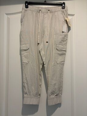 St. John's Bay Women's Cropped Cargo Joggers in Light Beige